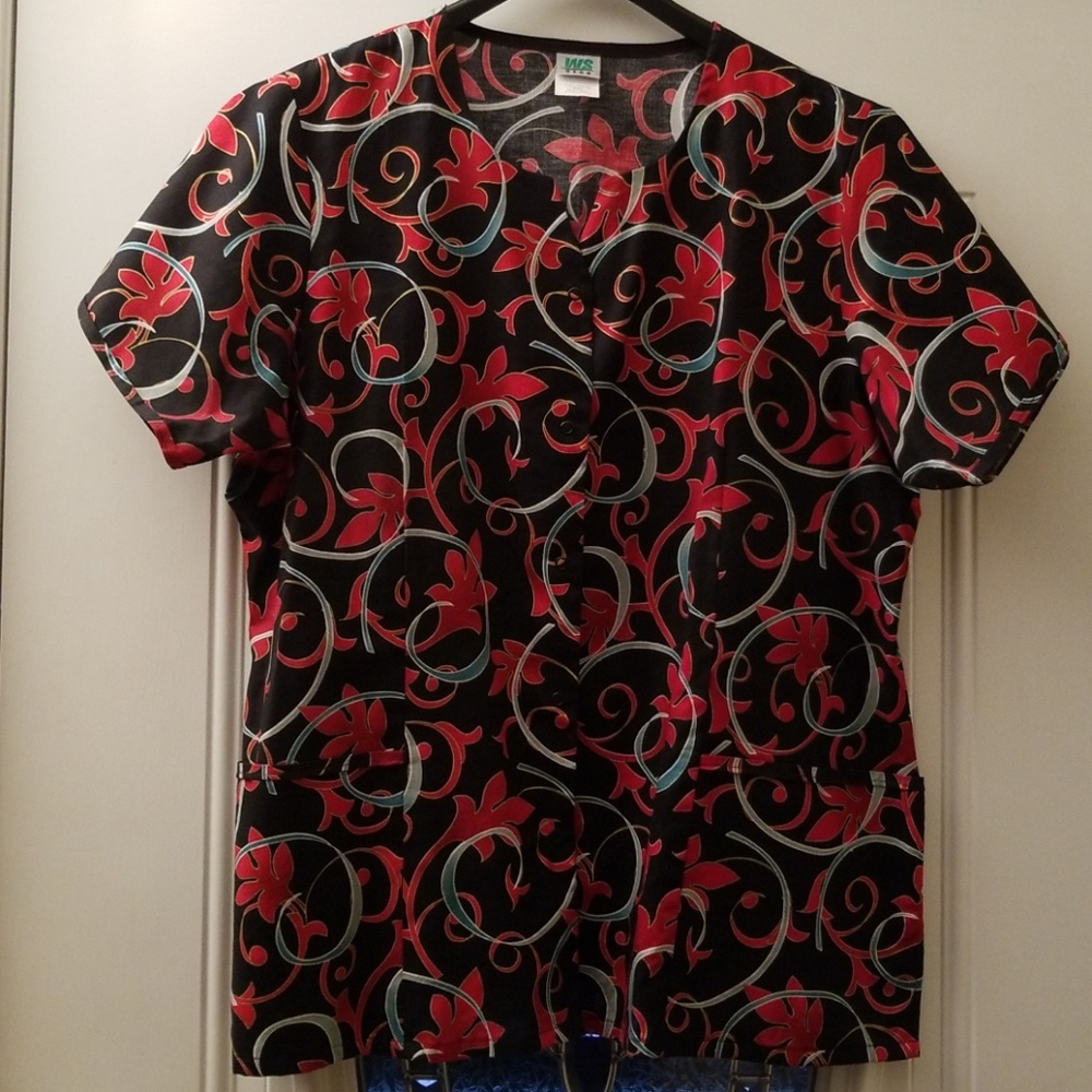 WS Gear Scrub Top